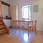 Perle Du Au Coeur De La Vieille * Annecy